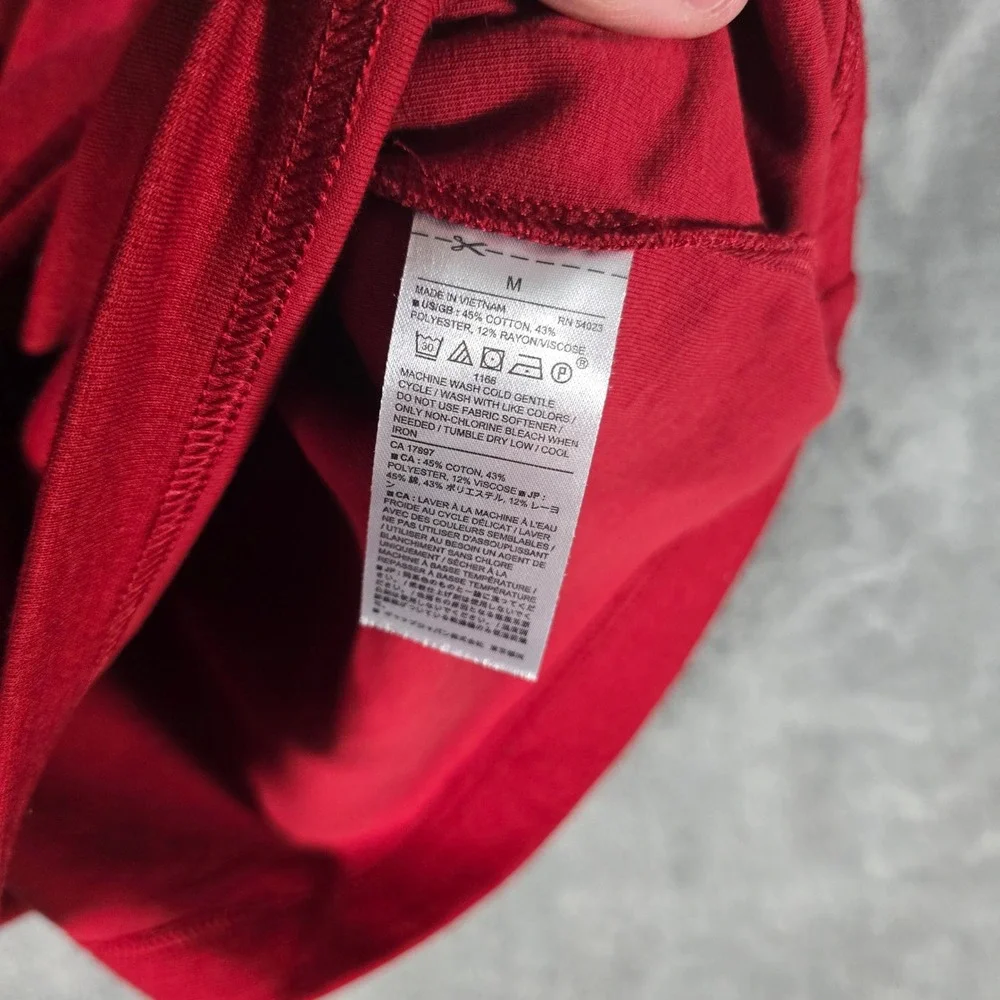 Banana Republic Moisture Wicking Pullover Active Top‎ Red Mens Size M